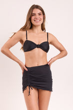 Cargar imagen en el visor de la galería, Black Mini Skirt Ruched
