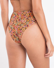 Cargar imagen en el visor de la galería, Bottom Bouquet Hotpants
