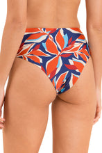 Cargar imagen en el visor de la galería, Bottom Leaves Hotpants
