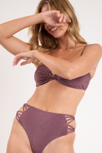 Cargar imagen en el visor de la galería, Set Malibu-Ebano Bandeau-Iris Highwaist-Spin-Iris
