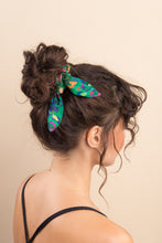 Cargar imagen en el visor de la galería, Wilds Scrunchie
