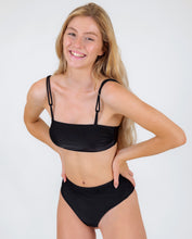 Cargar imagen en el visor de la galería, Set Shimmer-Black Bandeau-Reto Hotpants
